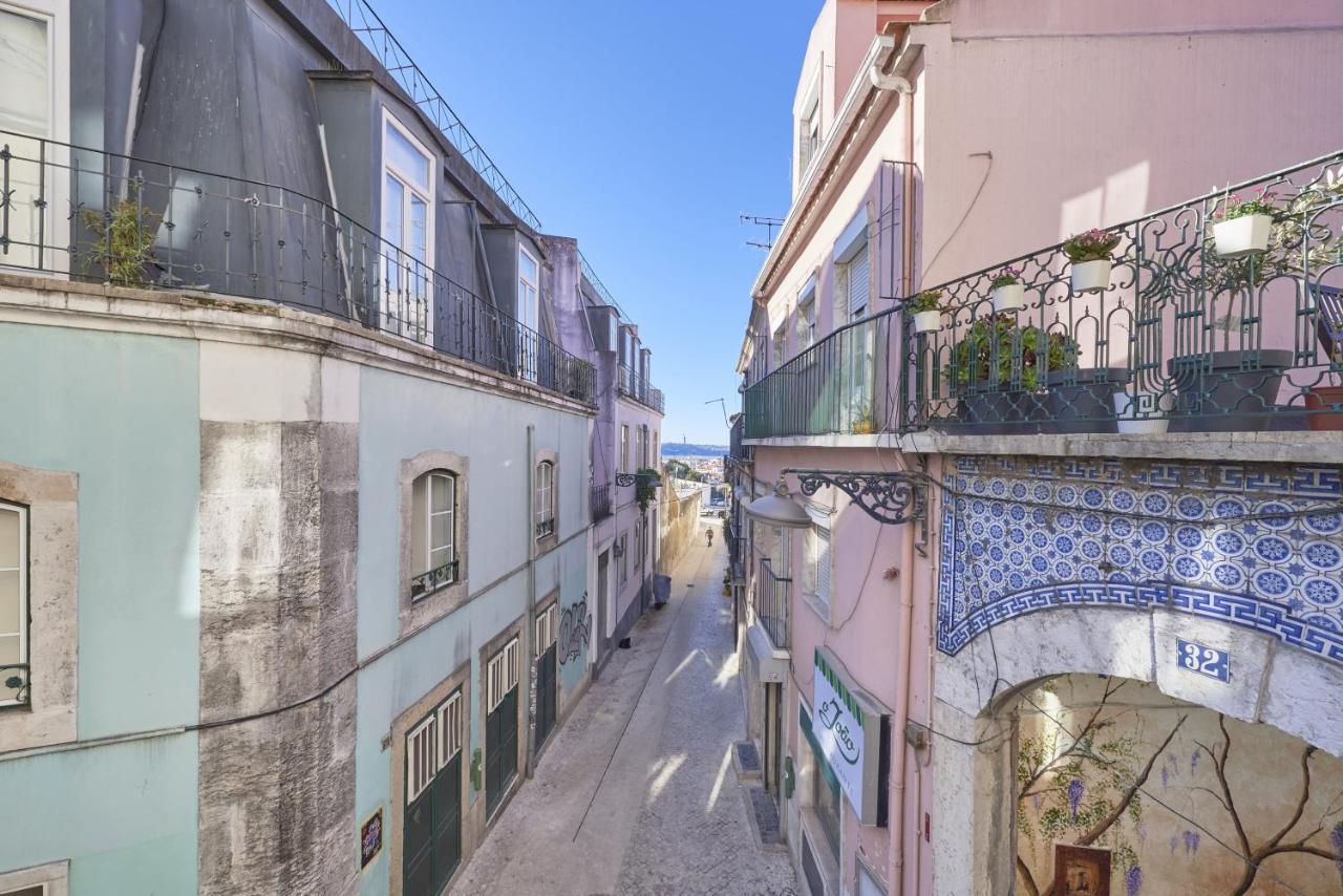 Amazing Terrace And Riverview In Historical Lisbona Esterno foto