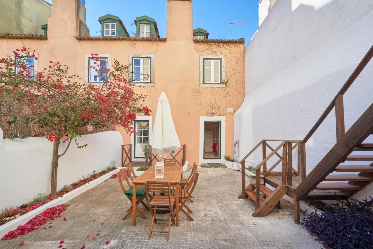 Amazing Terrace And Riverview In Historical Lisbona Esterno foto